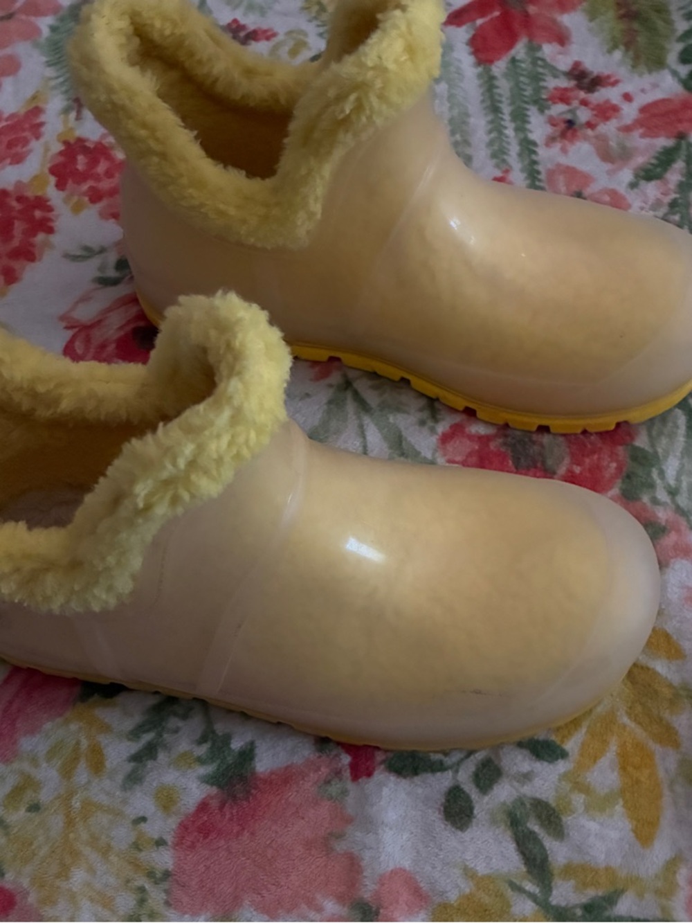 Women's Cozy Faux-Fur Lined Slip-On Rain Clogs - Yellow - Picture 3 of 7